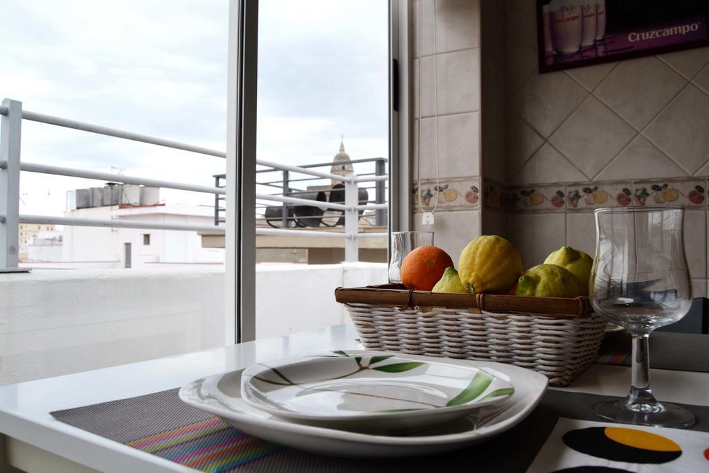 Atico Con Terraza Y Vistas Apartman Málaga Kültér fotó