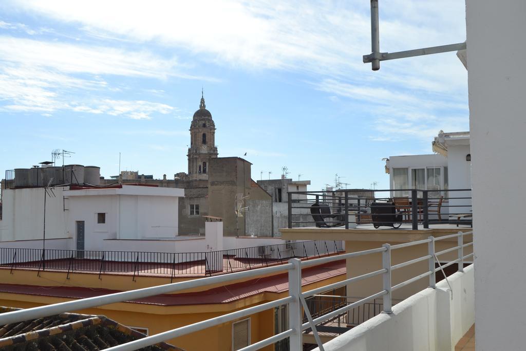 Atico Con Terraza Y Vistas Apartman Málaga Kültér fotó