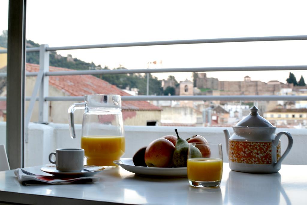 Atico Con Terraza Y Vistas Apartman Málaga Kültér fotó